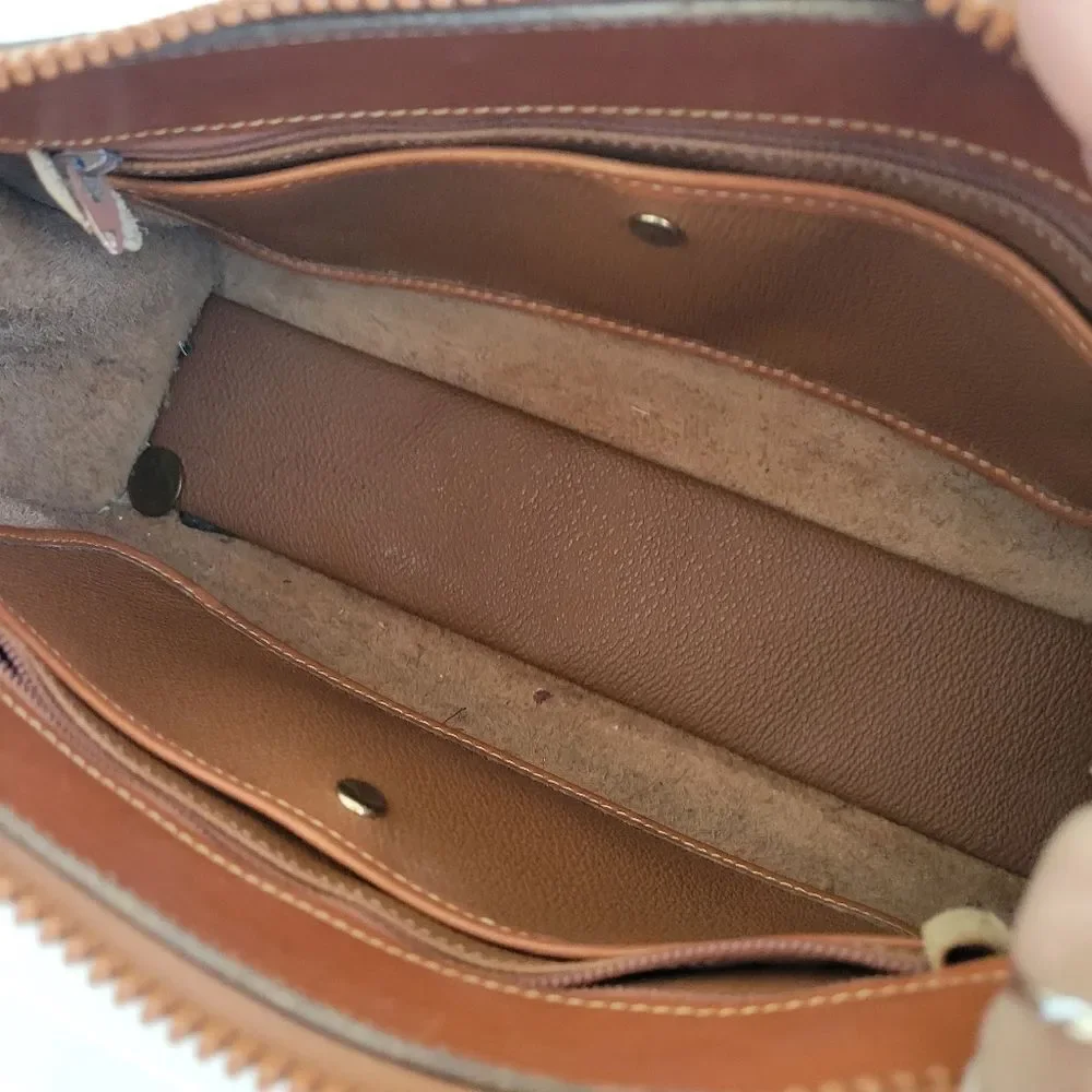 VINTAGE DOONEY & BOURKE Honey Camel Brown Leather Shoulder Bag - Picture 11 of 11